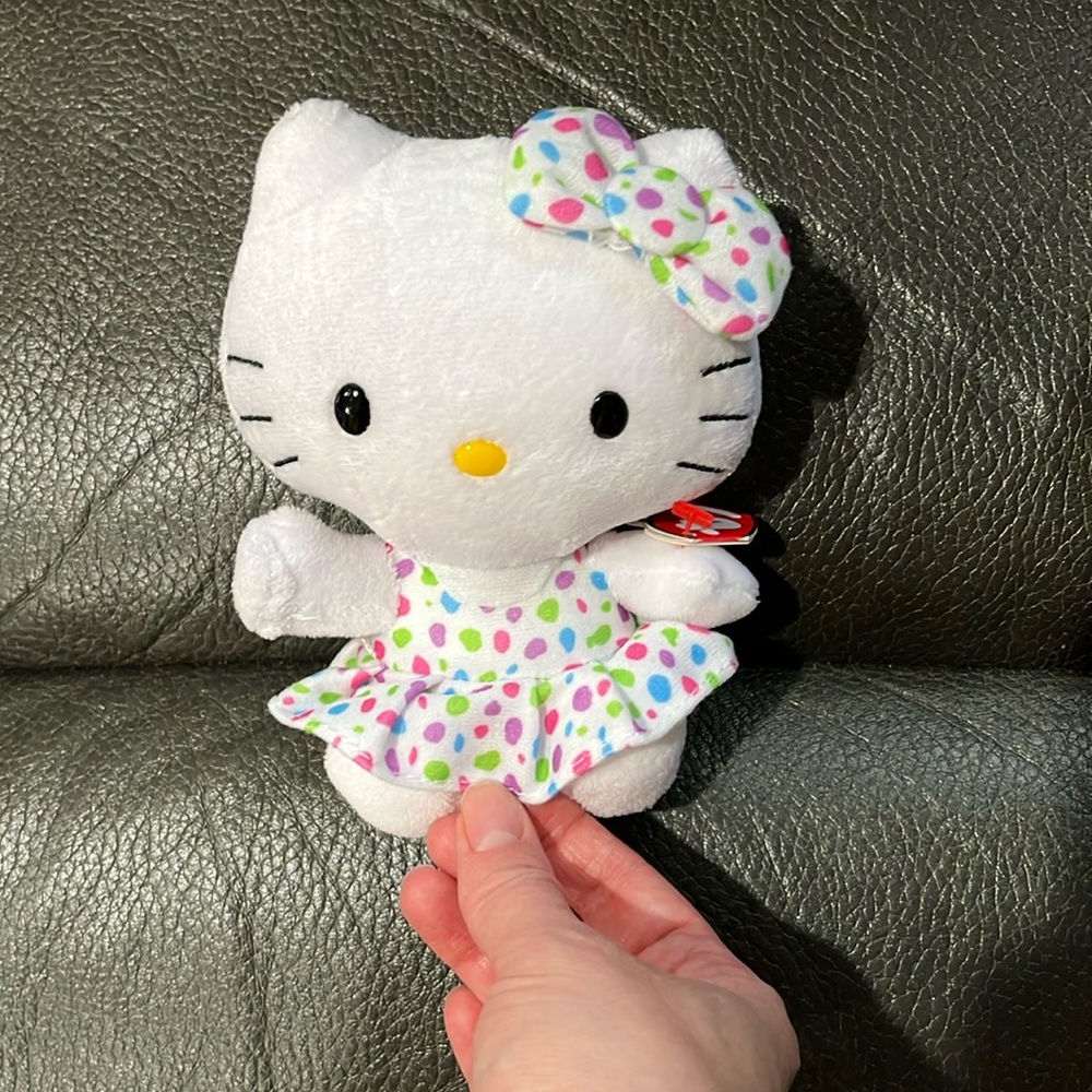 Hello kitty beanie baby stuffed kitty in color polka dotted dress and bow